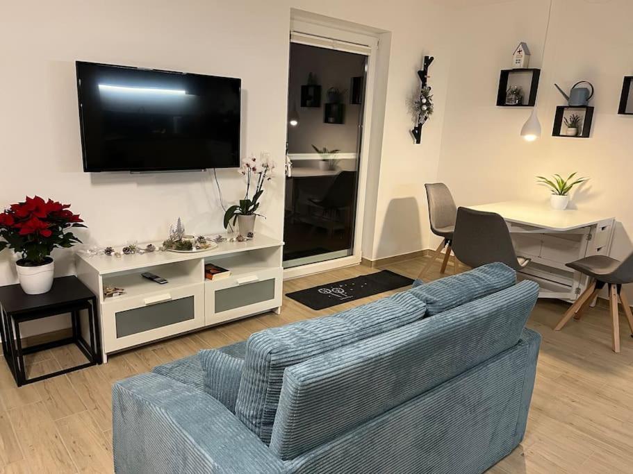 Neu Sanierte Wohnung Fuer 2-4 P Эшвеге Экстерьер фото