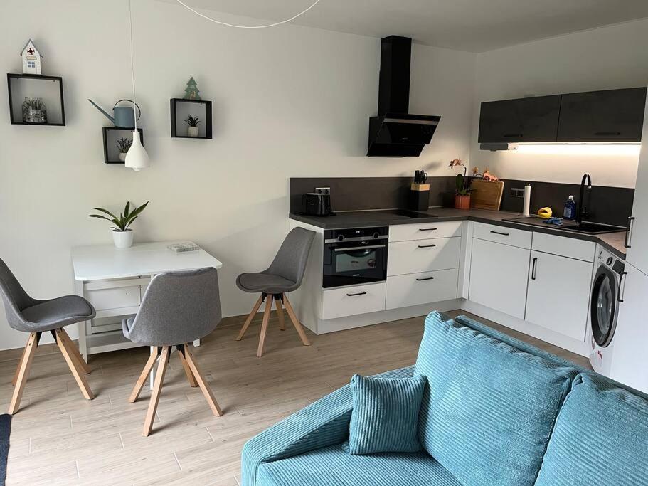 Neu Sanierte Wohnung Fuer 2-4 P Эшвеге Экстерьер фото