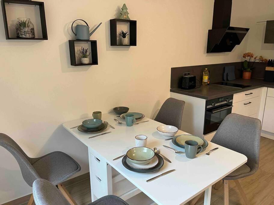 Neu Sanierte Wohnung Fuer 2-4 P Эшвеге Экстерьер фото