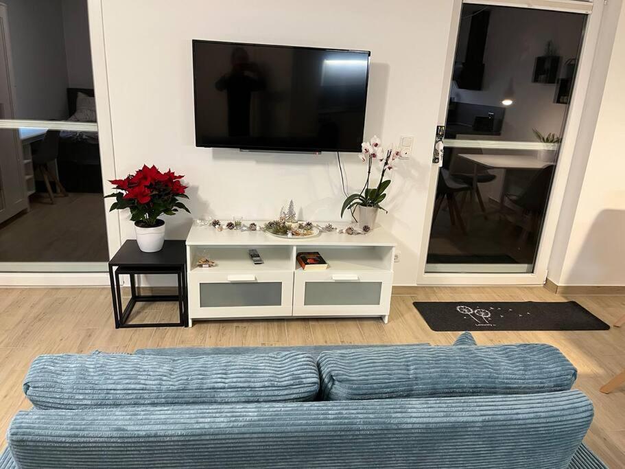 Neu Sanierte Wohnung Fuer 2-4 P Эшвеге Экстерьер фото